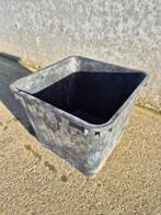 vierkante potten, Enlèvement