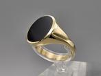 Gouden vintage heren ring met onyx. 2025/50., Handtassen en Accessoires, Ringen, 19 tot 20, Zwart, Ophalen of Verzenden, Zo goed als nieuw