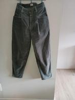 Ribfluweel broek dames, Enlèvement