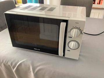 Proline microgolf-oven PM202W (1200 W)