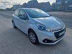 Peugeot 208,  benzine - 107.000km, Auto's, Euro 5, Stof, Zwart, Wit