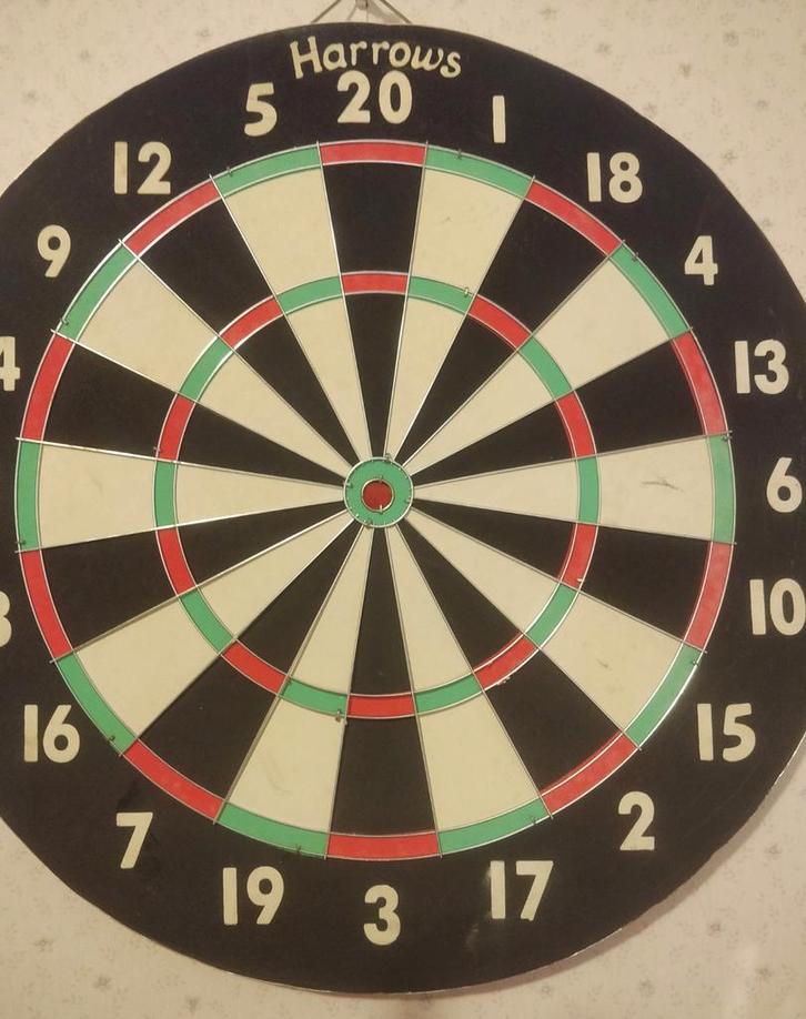 Cible fléchettes Harrows sisal, Sports & Fitness, Fléchettes, Neuf, Cible de fléchettes, Enlèvement