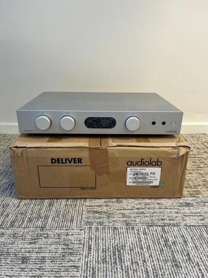 Audiolab | 6000A | Versterker | Zilver, TV, Hi-fi & Vidéo, Amplificateurs & Ampli-syntoniseurs, Comme neuf, Autres systèmes, 60 à 120 watts