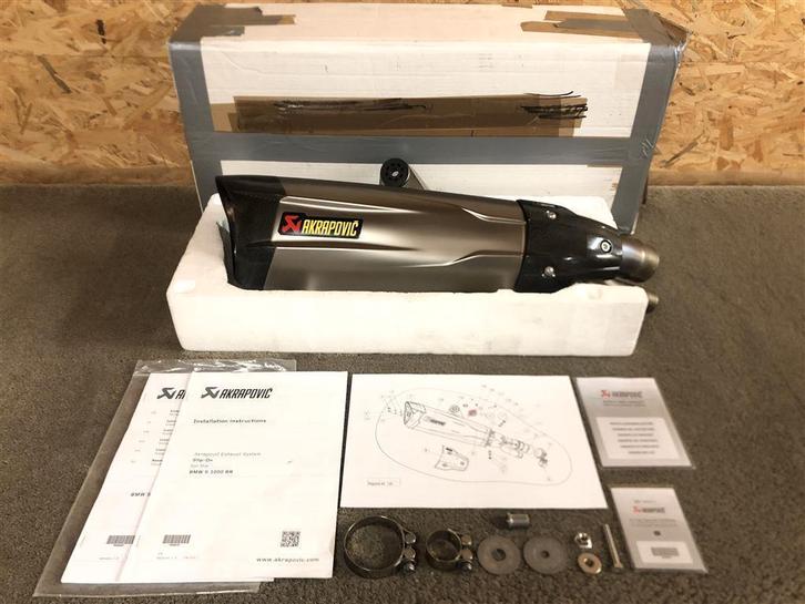 Akrapovic titanium uitlaat demper BMW S1000RR 2017 2018, Motos, Pièces | BMW, Utilisé, Enlèvement ou Envoi