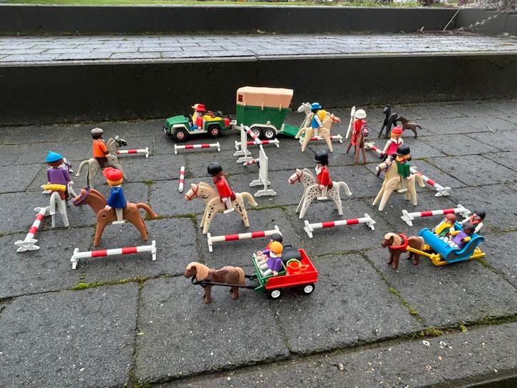 Grand lot Playmobil Équitation & Attelage – Jeep + van, Enfants & Bébés, Jouets | Playmobil, Comme neuf, Enlèvement ou Envoi