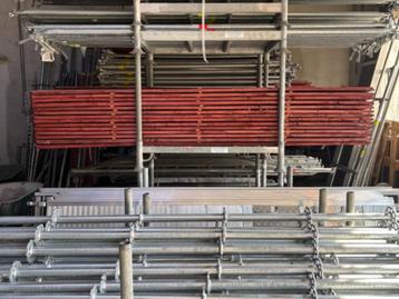 Kantplank voor multidirectionele steigers of kadersteigers beschikbaar voor biedingen