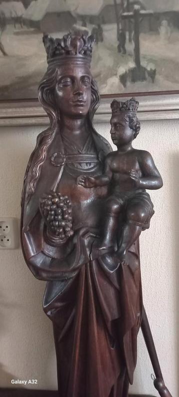 Groot eiken Madonna Beeld O.L.V. van Tongeren 19-eeuw.  beschikbaar voor biedingen