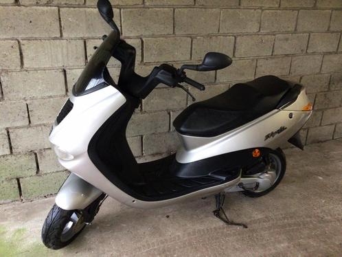 Peugeot scooter Elyseo 50 cc, Fietsen en Brommers, Scooters | Peugeot, Zo goed als nieuw, Overige modellen, Klasse B (45 km/u)