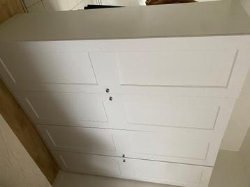 Armoire IKEA  beschikbaar voor biedingen