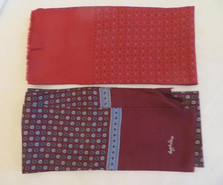 pochetten en 2 sjaaltjes, Kleding | Heren, Mutsen, Sjaals en Handschoenen, Zo goed als nieuw, Sjaal, Ophalen of Verzenden