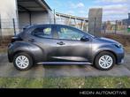 Toyota Yaris 1.5 VVT-i Hybrid 85kW Dynamic e-CVT | Navigatie, Auto's, Automaat, Stof, Gebruikt, Overige brandstoffen