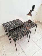 Vintage bijzettafeltjes jaren'50, Huis en Inrichting, Woonaccessoires | Krantenbakken en Lectuurbakken, Ophalen, Zo goed als nieuw