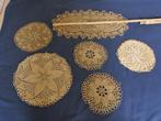 vintage kanten onderleggers / napperons beige en witte, Antiek en Kunst, Ophalen of Verzenden