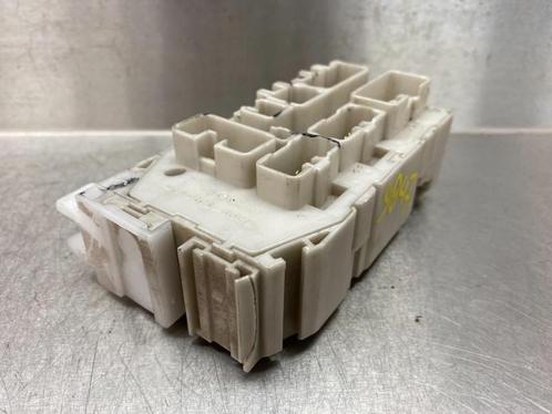 ZEKERINGKAST Isuzu D-Max (01-2002/05-2012) (|3500111|), Auto-onderdelen, Elektronica en Kabels, Overige automerken, Gebruikt
