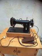 Naaimachine naumann 24, Antiek en Kunst, Ophalen