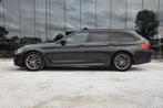 BMW 5 Serie 520 TOURING xDrive M Sport Pano HeadUp 360 Dis, Te koop, Zilver of Grijs, Break, Gebruikt