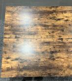 Mooi tafel bruin., Ophalen