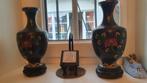 Paar Chinese cloisonné vazen – bloemenmotief, Antiek en Kunst, Ophalen