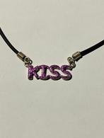 Collier strass "kiss", Enlèvement, Utilisé, Autres couleurs