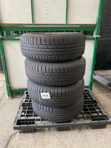 Winterbanden audi Q5 235/65 r17 beschikbaar voor biedingen