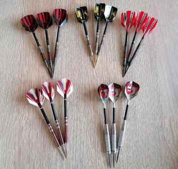 Winmau,Shot & Harrows. beschikbaar voor biedingen