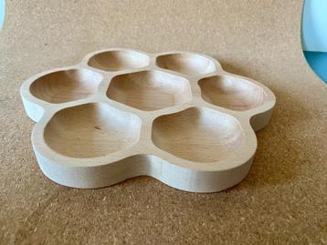 Houten schaaltje bloem beschikbaar voor biedingen