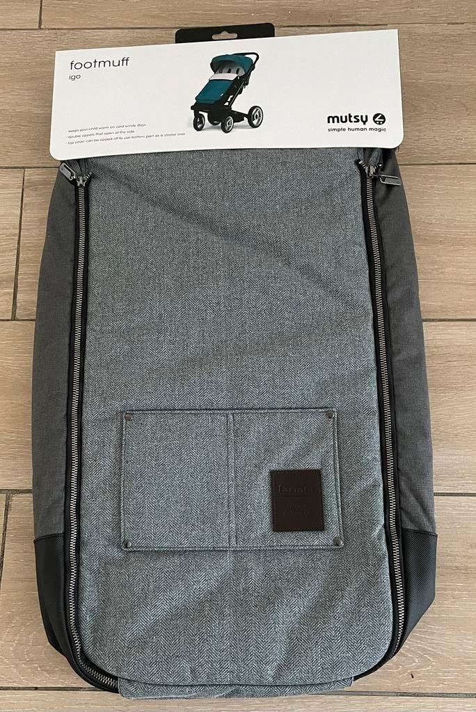 chancelière Mutsy enfant bien au chaud lorsqu'il est neuf, Enfants & Bébés, Buggys, Comme neuf, Maxi-Cosi, Dossier réglable, Couverture pieds