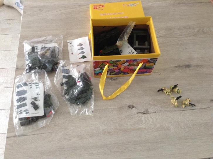 Mega Bloks leger set doos, Kinderen en Baby's, Speelgoed | Bouwstenen, Zo goed als nieuw, Megabloks, Ophalen of Verzenden