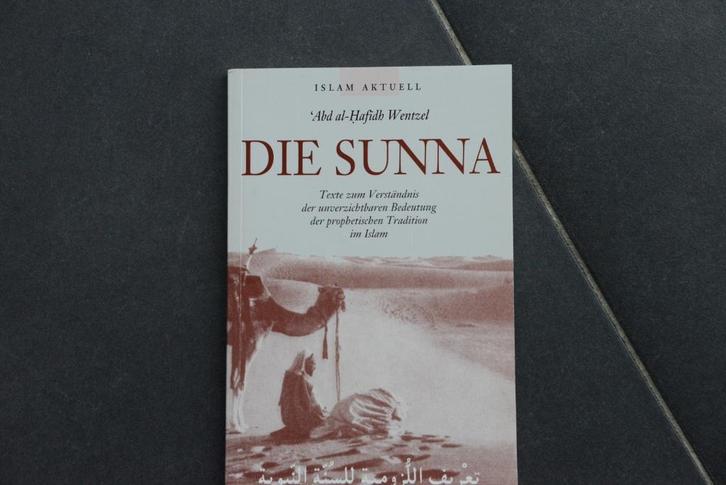 'Die Sunna', 'Islam, The true Religion' en 'Muhammad'., Boeken, Godsdienst en Theologie, Zo goed als nieuw, Islam, Ophalen of Verzenden