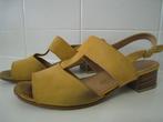 Schoenen, dames, maat 37, gele open sandalen, merk Karis, Kleding | Dames, Schoenen, Ophalen