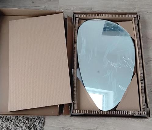 Spiegel organisch 65 x 40 cm (nieuw), Huis en Inrichting, Badkamer | Badkamermeubels, Nieuw, Overige typen, Minder dan 100 cm