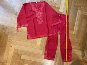 Déguisement / Costume Prince oriental Genre Aladin T. 8 ans beschikbaar voor biedingen