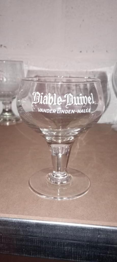 Brouwerij bier antiek glas Diable-Duivel, Verzamelen, Biermerken, Gebruikt, Glas of Glazen, Overige merken, Ophalen of Verzenden