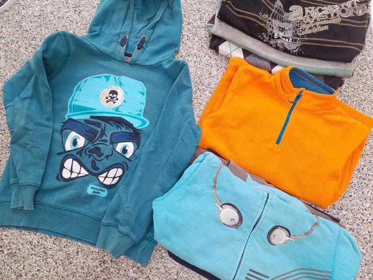 pakket met 11 truien maat 134, Kinderen en Baby's, Kinderkleding | Kinder-kledingpakketten, Gebruikt, Maat 134, Ophalen