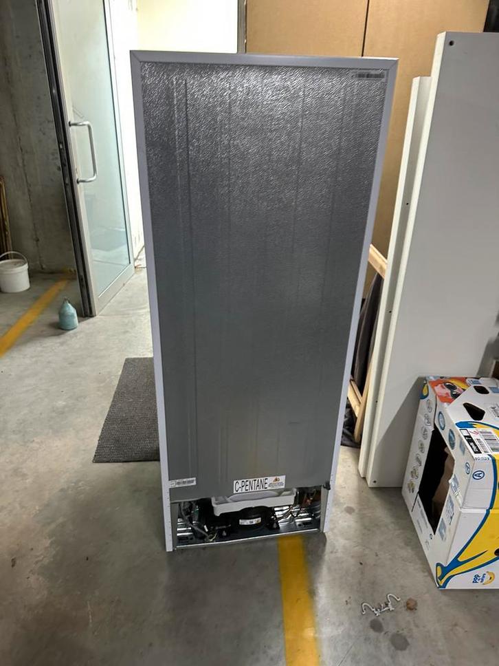 Vries-koelcombi koelkast, Elektronische apparatuur, Koelkasten en IJskasten, Zo goed als nieuw, Ophalen