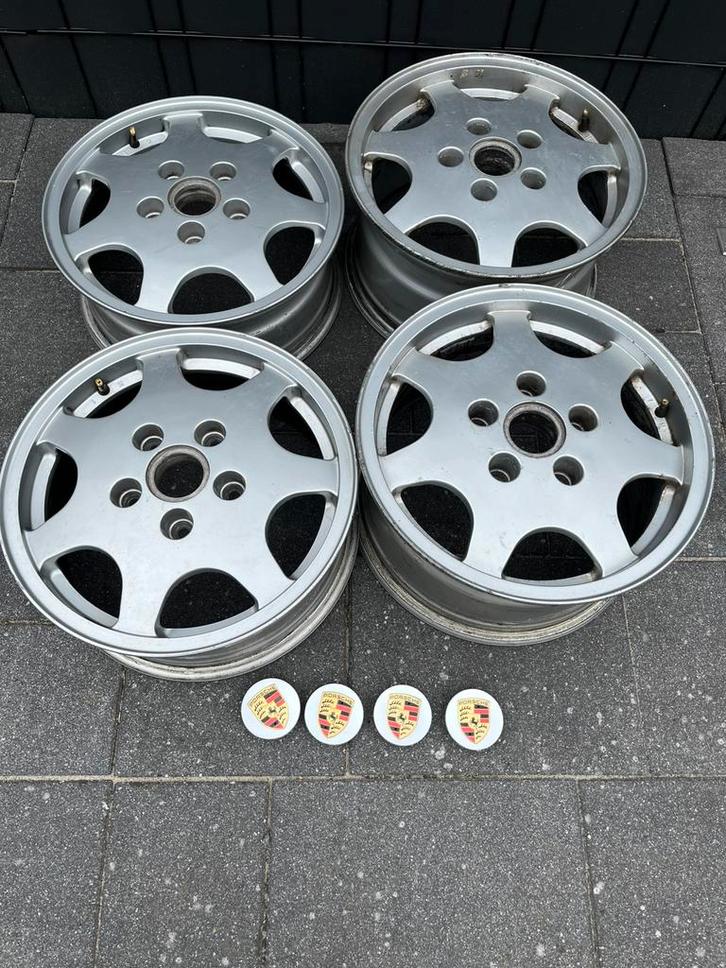 Porsche c2 velgen 6j en 8j x 16 et 52,3 steek 5x130, Auto-onderdelen, Banden en Velgen, Velg(en), 16 inch, Personenwagen, Gebruikt