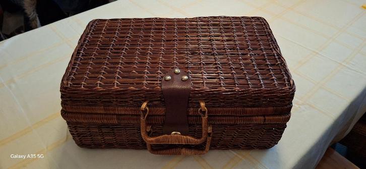 Valisette vintage en paille et bambou, Antiek en Kunst, Antiek | Meubels | Stoelen en Sofa's, Ophalen