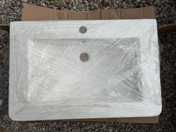 2 rechthoekige wasbakken 65 x 42 cm — nieuw verpakt beschikbaar voor biedingen