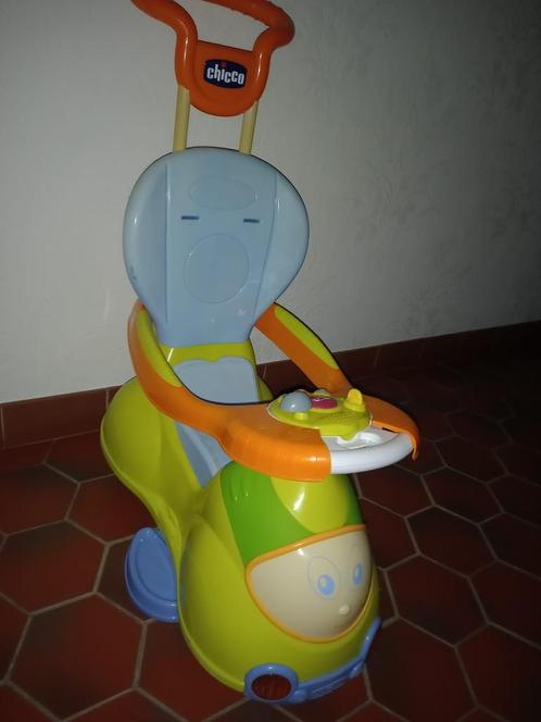LOOPAUTO CHICCO QUATTRO 4 In 1, Kinderen en Baby's, Overige Kinderen en Baby's, Gebruikt, Ophalen