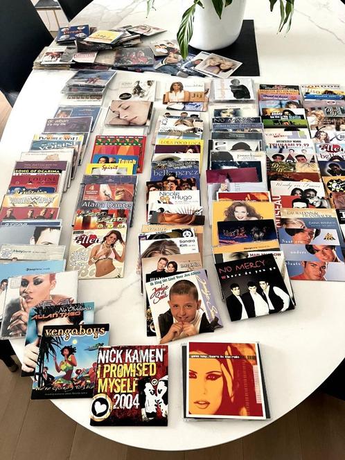 Lot van 160 cd singles: nationaal en internationaal, Cd's en Dvd's, Cd's | Pop, Zo goed als nieuw, 2000 tot heden, Ophalen