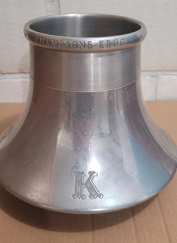 Champagnekoeler. Wordt gebruikt op een jacht. Kapseist niet! beschikbaar voor biedingen