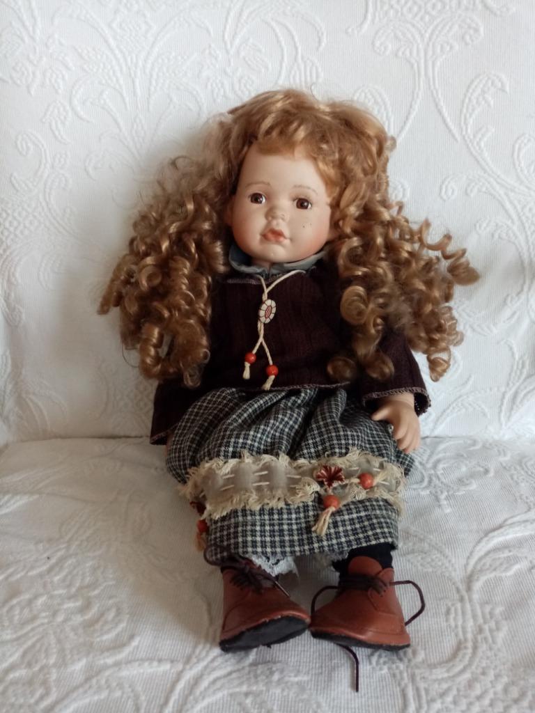 3 têtes de poupée en porcelaine biscuit mi-XXe - Déco vintage