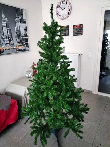 Kunst kerstboom met hoogte van 160cm beschikbaar voor biedingen