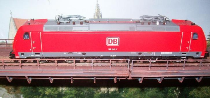 TRIX 2630 DB DBAG TRAXX BR 146,2, Hobby en Vrije tijd, Modeltreinen | H0, Zo goed als nieuw, Locomotief, Gelijkstroom, Trix, Ophalen of Verzenden