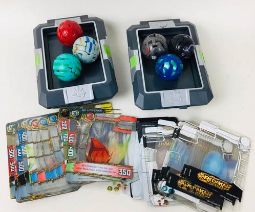 Bakugan battle brawlers - lot van 6 + kaarten, Hobby en Vrije tijd, Gezelschapsspellen | Kaartspellen, Zo goed als nieuw, Ophalen of Verzenden