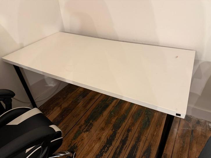 Bureau IKEA LAGKAPTEN/ADILS 150x75 à donner, Huis en Inrichting, Bureaus, Gebruikt, Bureau, Ophalen