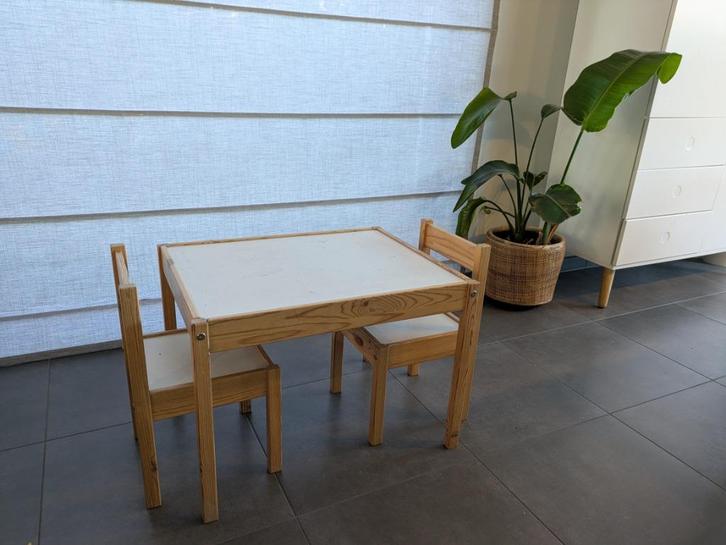 Kinder tafeltje, Kinderen en Baby's, Kinderkamer | Tafels en Stoelen, Gebruikt, Tafel(s) en Stoel(en), Ophalen