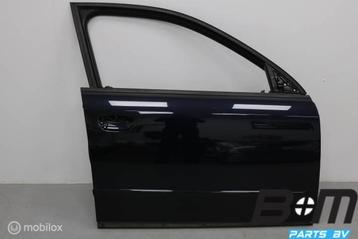 Portier rechtsvoor Audi A4 8E beschikbaar voor biedingen
