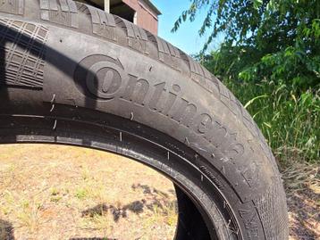 4 goede winterbanden 195/55R16 UNIROYAL / CONTINENTAL beschikbaar voor biedingen
