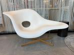 Vitra Eames La Chaise, Huis en Inrichting, Fauteuils, Verzenden, Nieuw, Metaal, Design